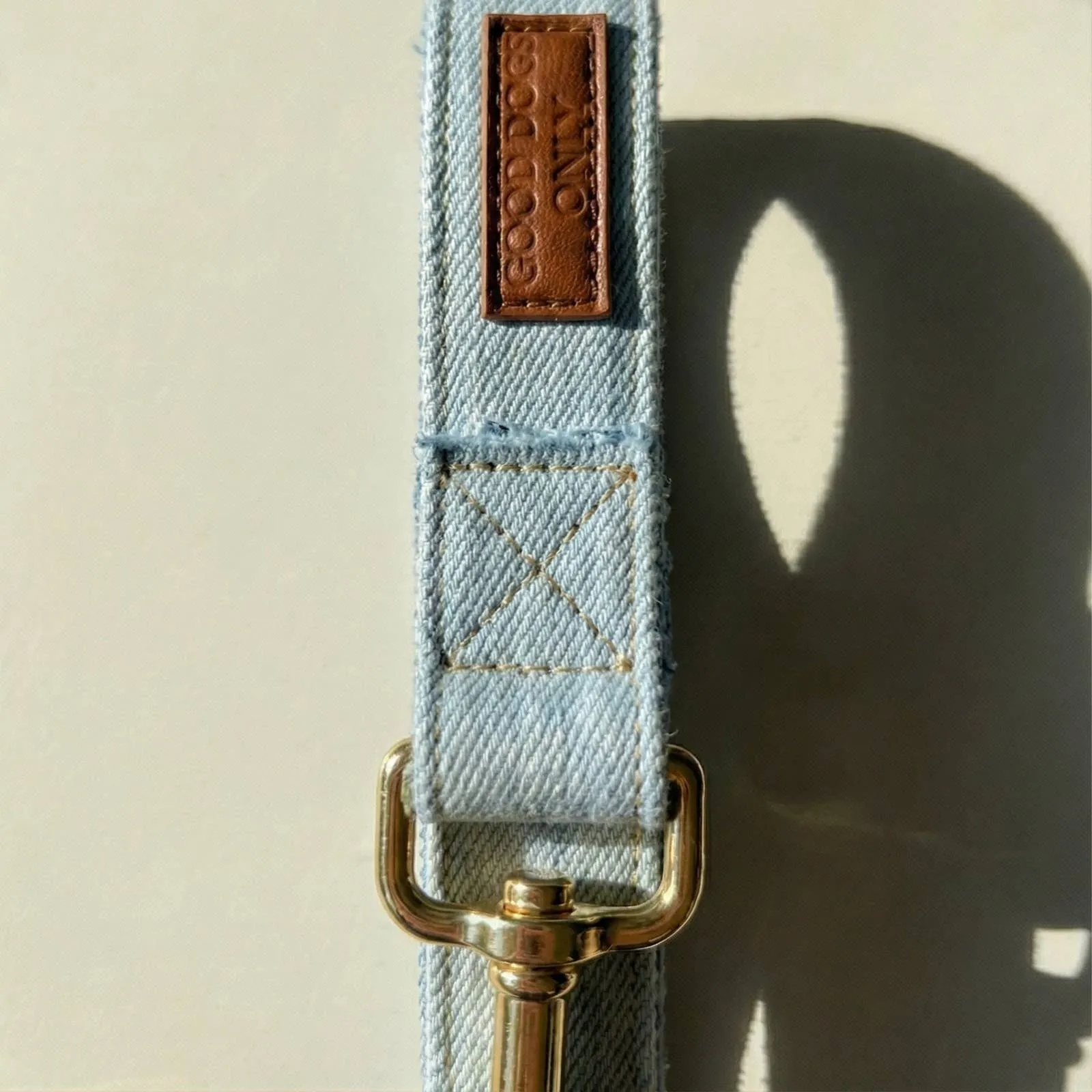 Denim dog leash in Drift