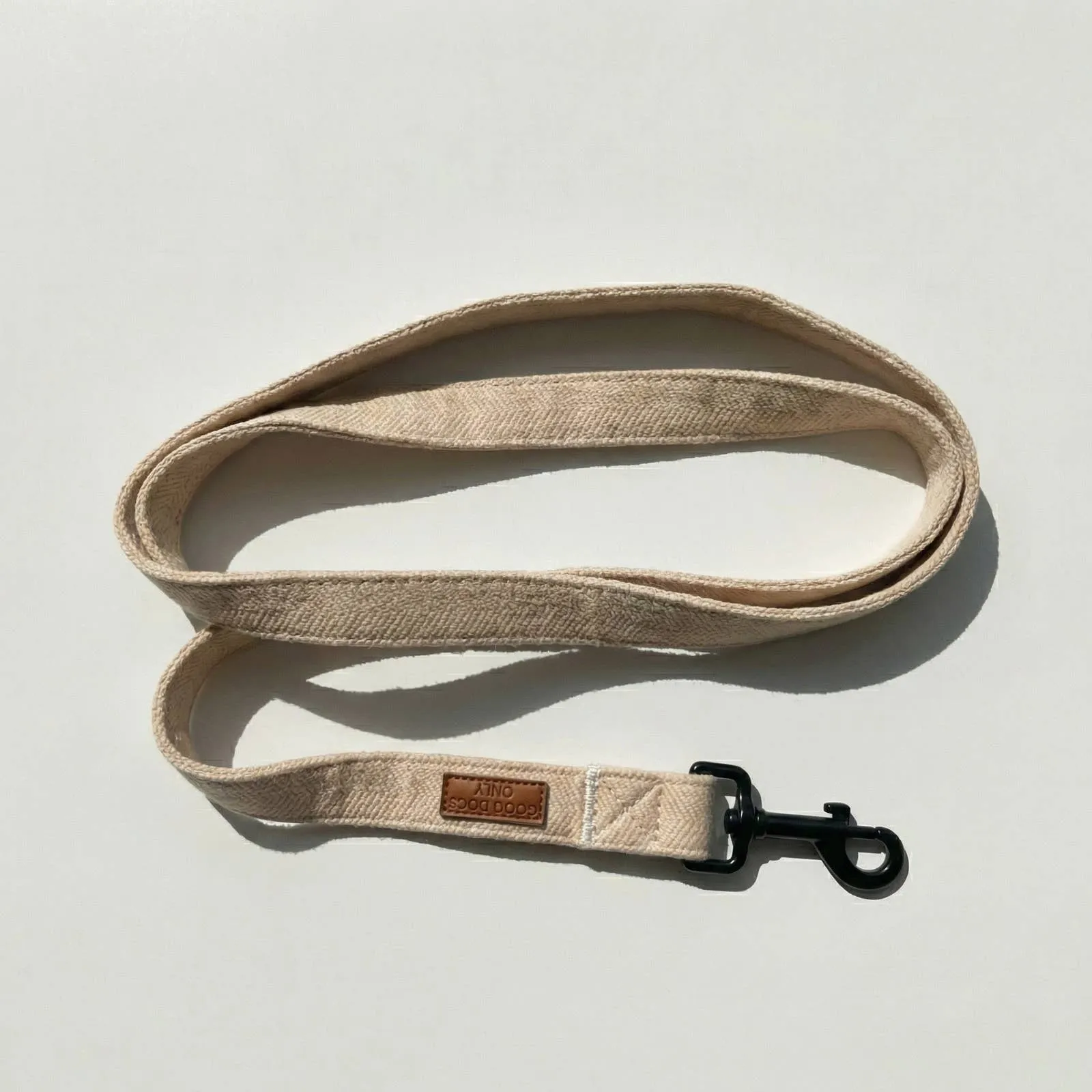Tweed dog leash in Sand